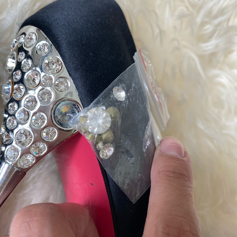 Paris Hilton Spelled Heel 6.5 bling crystal - Picture 6 of 6